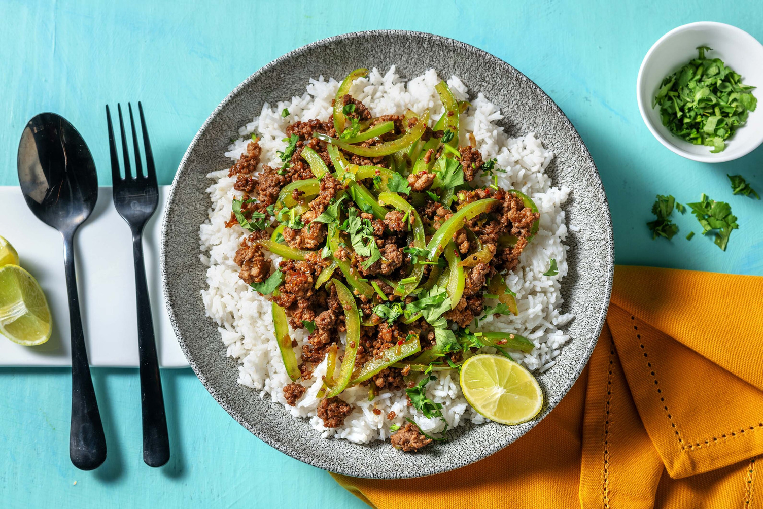Stir-fry di carne e peperoni alla thailandese