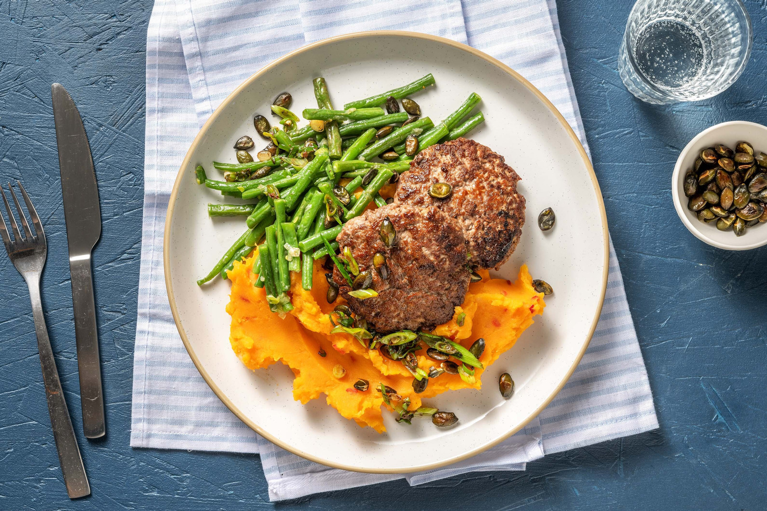 Double protein -  Steak haché en double portion et purée de patate douce relevée