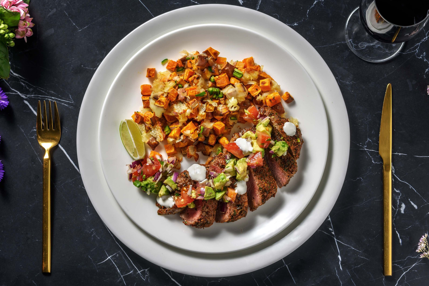 Tex-mex ryggbiff och avokadosalsa