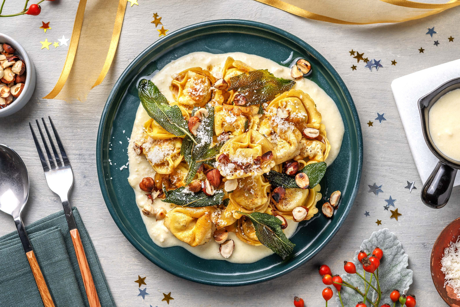 Plin di natale con fonduta e tartufo