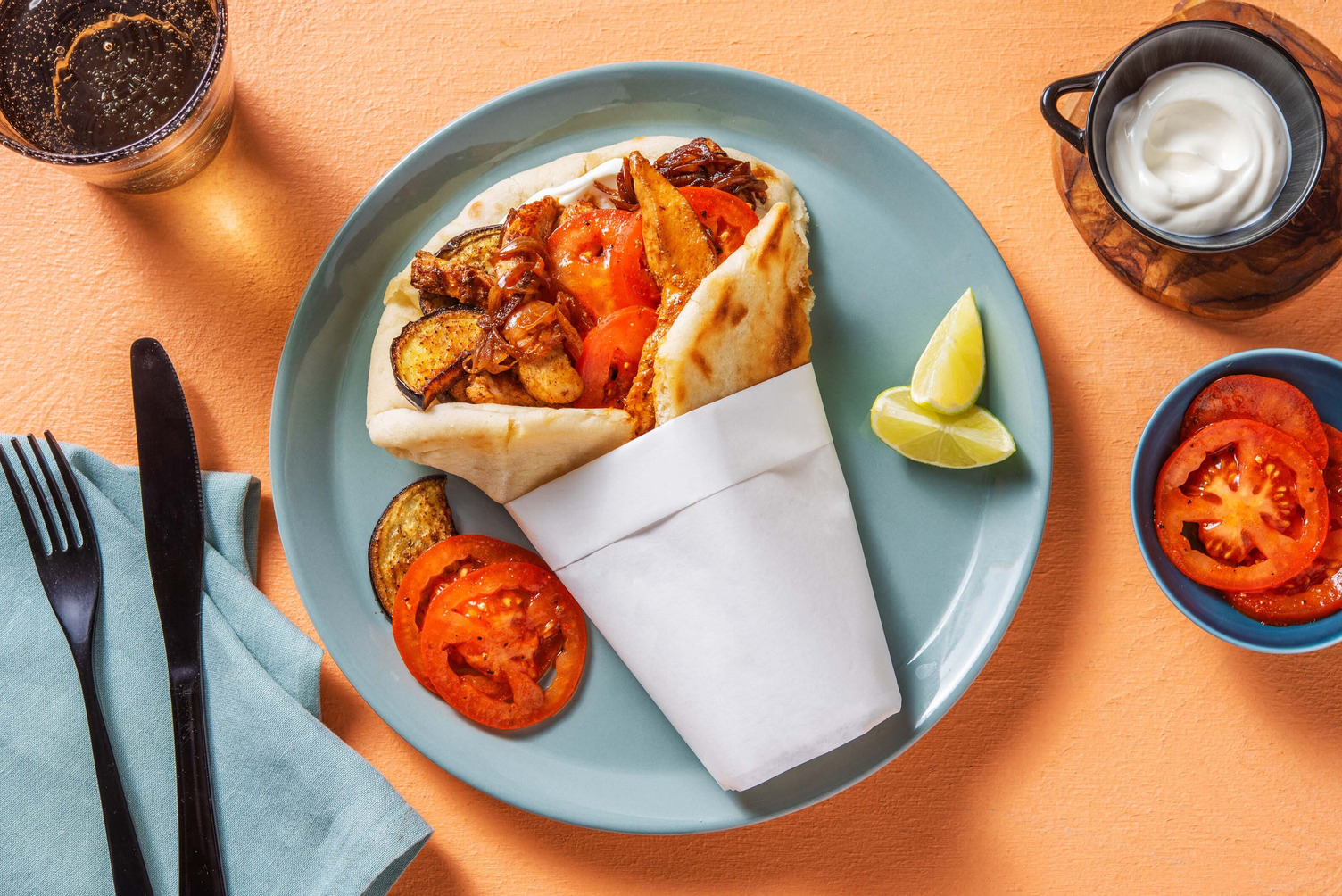 Gyros mediorientale di pollo e melanzane