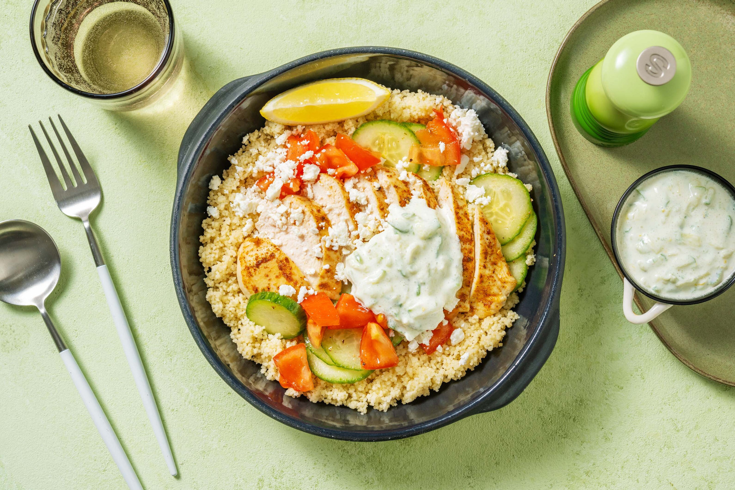 Pollo speziato con couscous formaggio greco