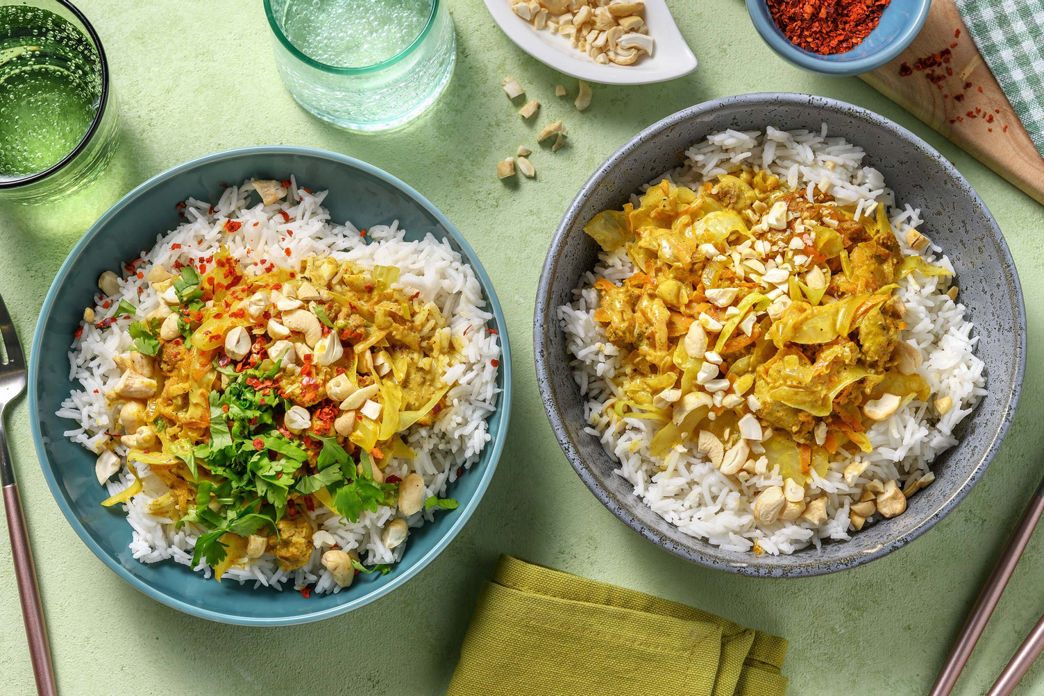 Mild svine- og kalvekødskarry