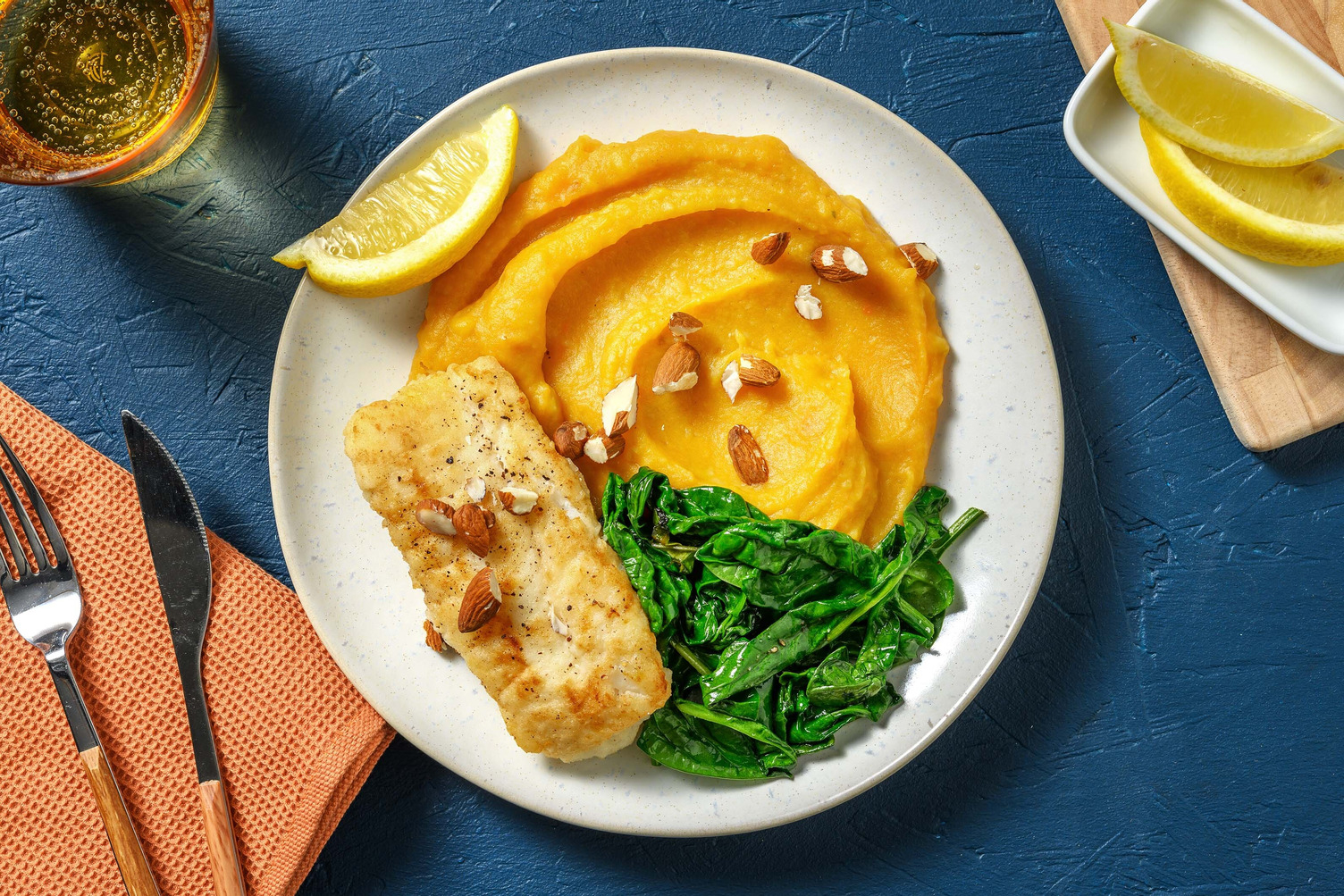 Merluzzo alla mugnaia con spinaci