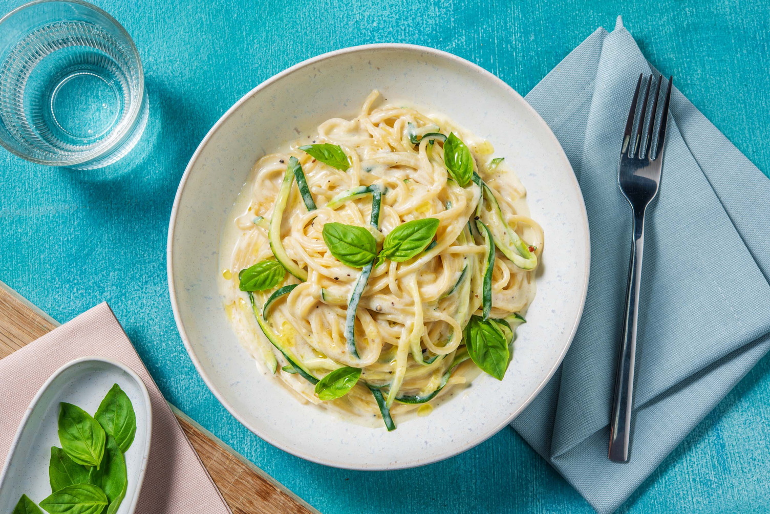Spaghettoni alla crema di pecorino