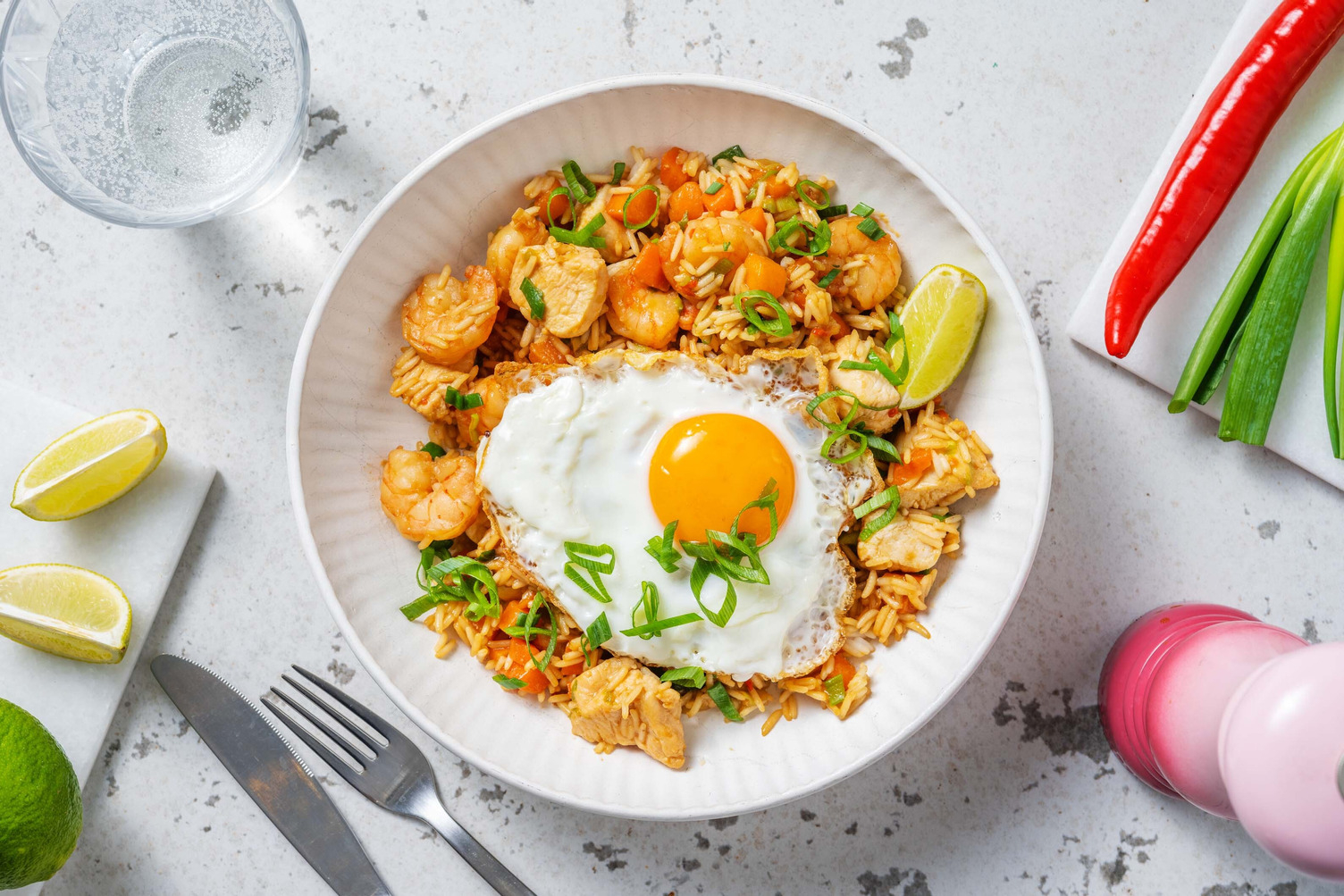 Nasi goreng : riz frit indonésien