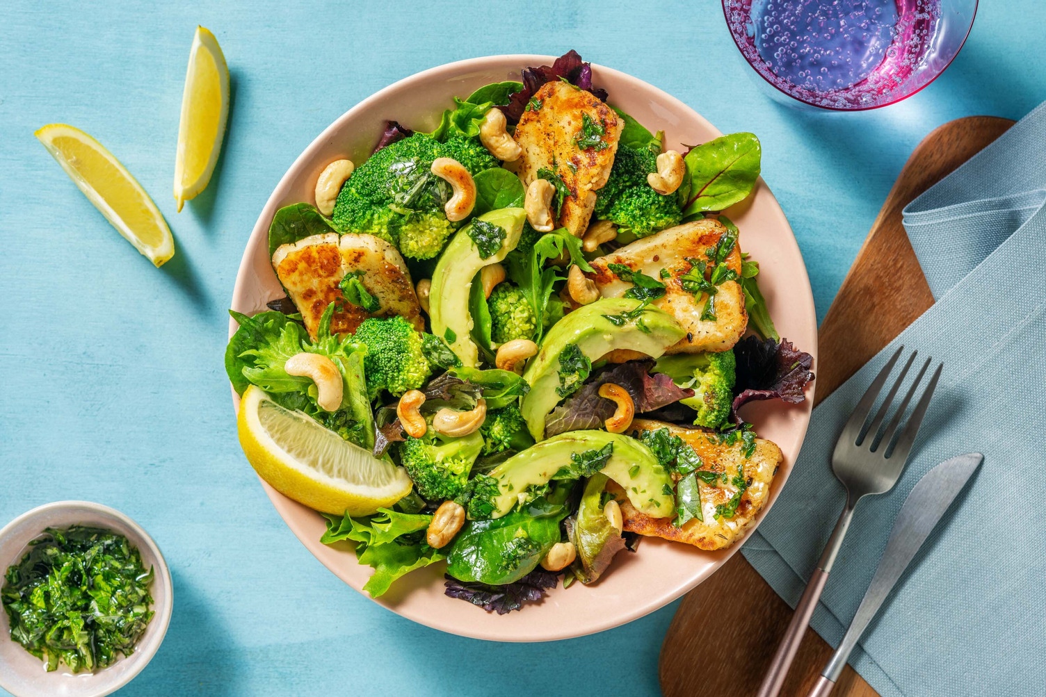 Insalata di halloumi grigliato e broccoli 