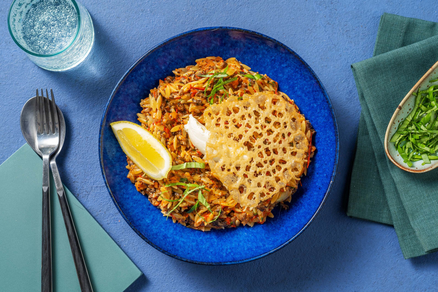 Orzo mit extra Lachs selbst gemachtem Calabrese Pesto