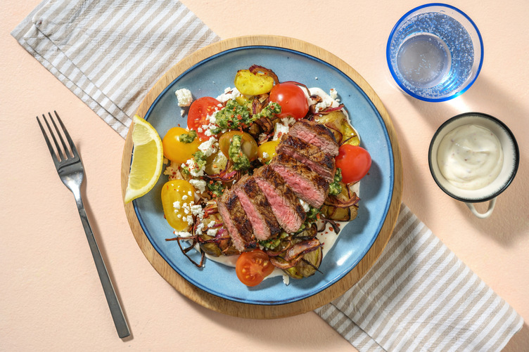 Basilikumpesto auf Knusperkartoffeln & extra Rindersteak