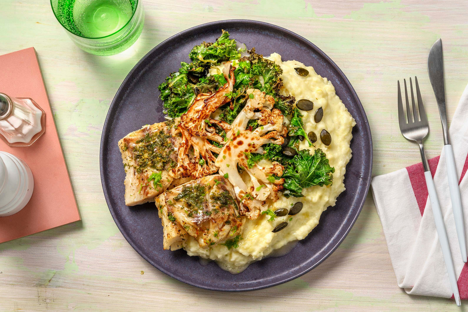 Ovnsbakt torsk og kjørvelsaus