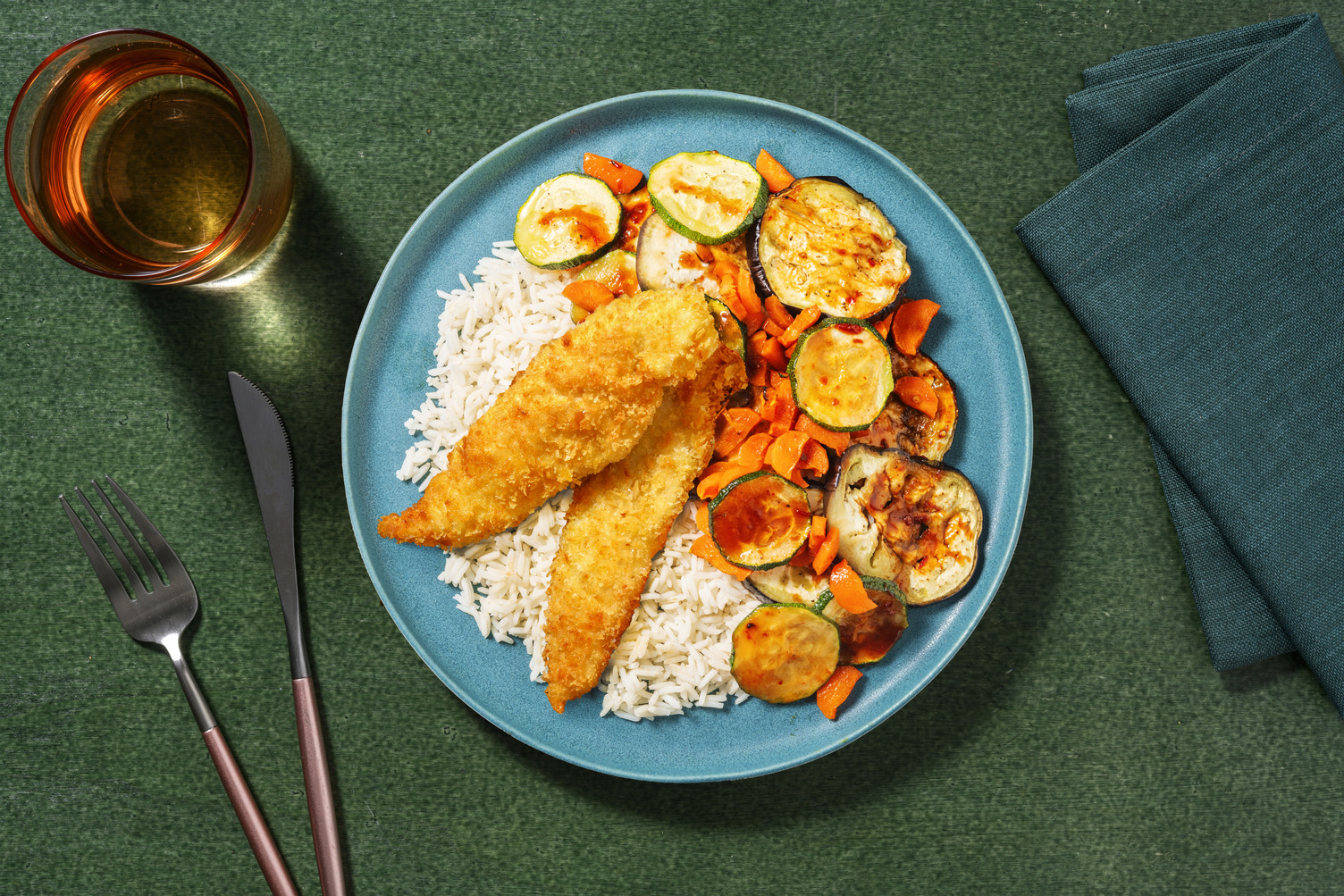 Poulet croquant et légumes laqués sauce miel-soja