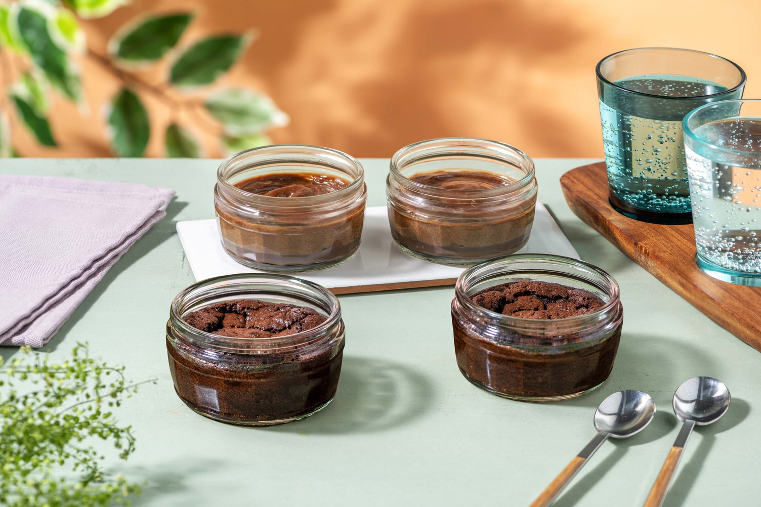 Gü Cracking Hot Chocolate Soufflés and Gü Hot Sticky Toffee Puddings Variety Pack Bundle
