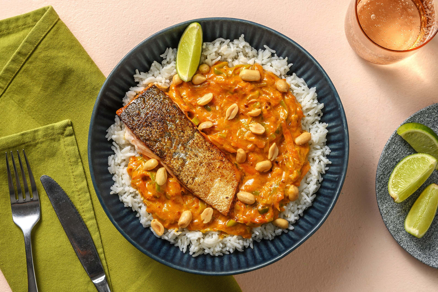 Curry rouge thaï épicé de saumon