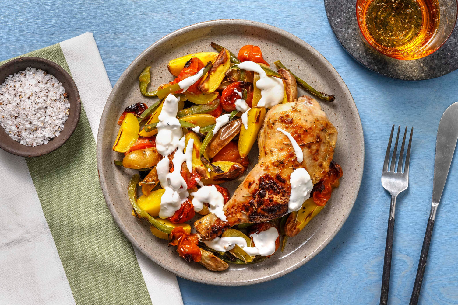 Cuisse de poulet, tomates & poivron rôtis