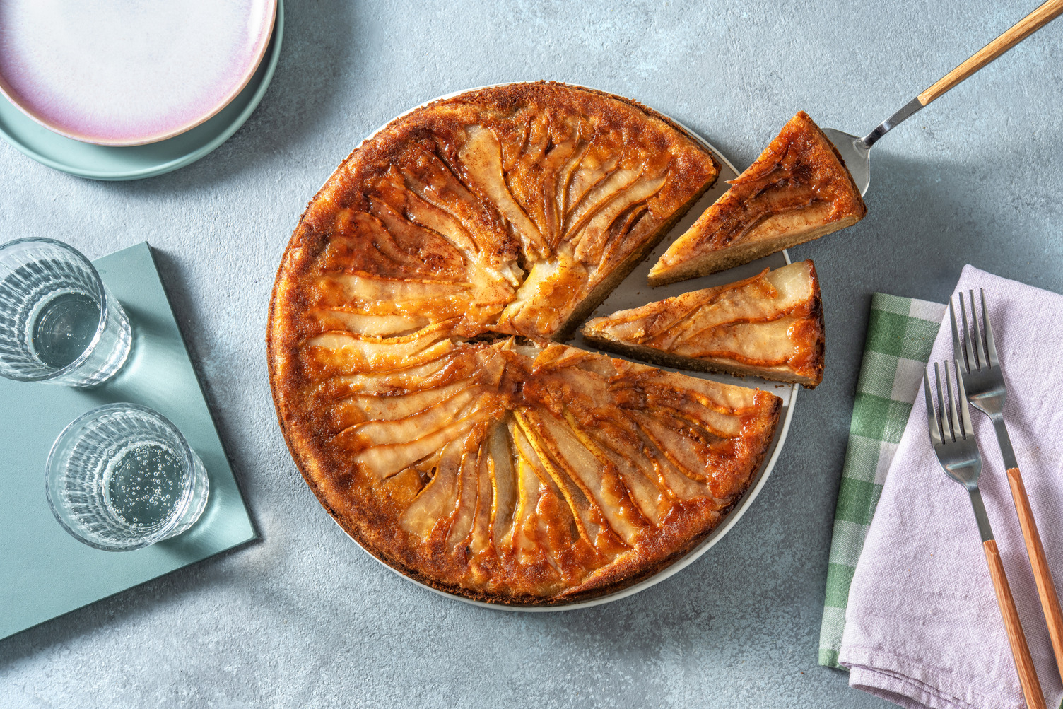Box Pâtisserie | Gâteau façon tarte tatin à la poire et cannelle