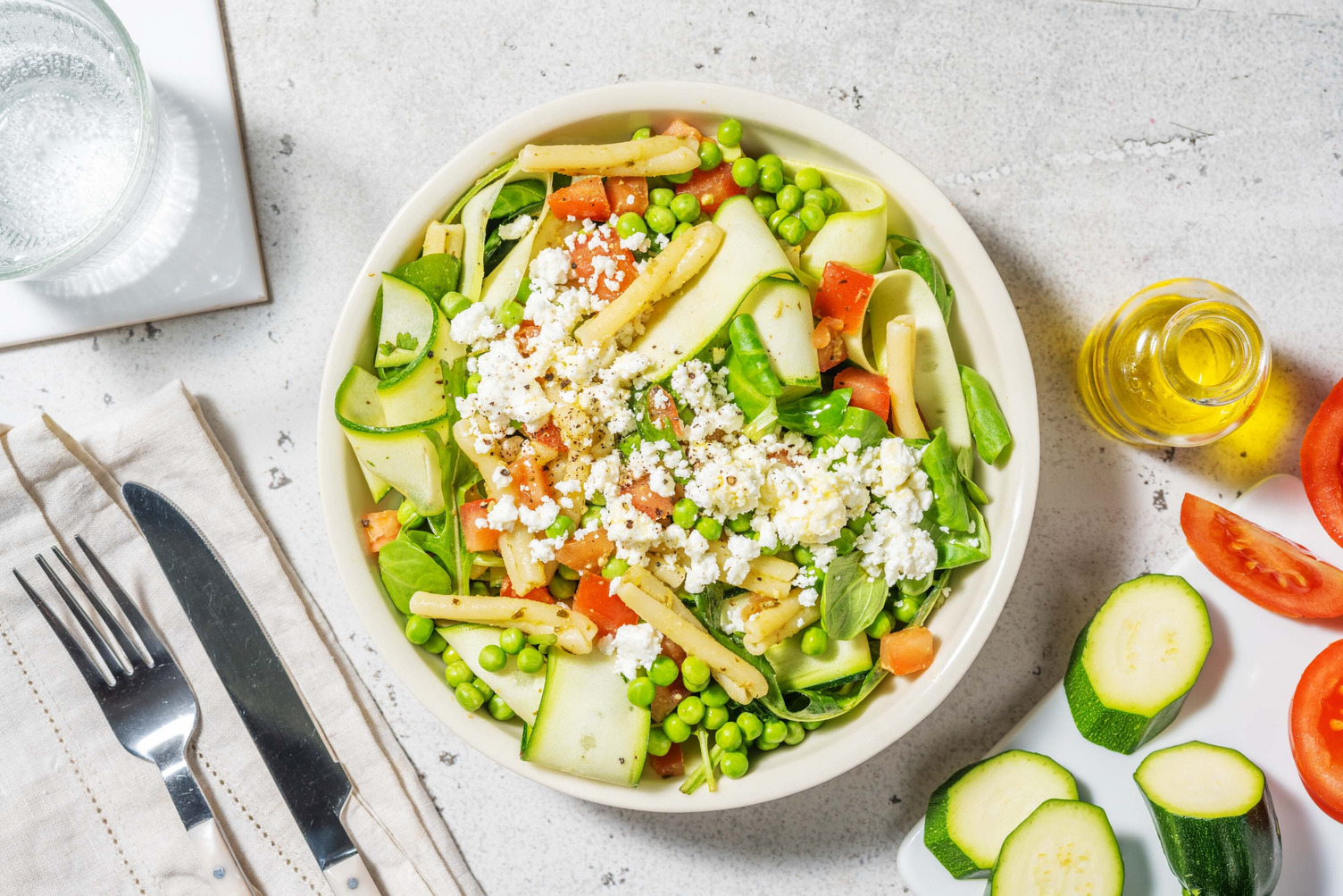 Salade de casarecce, petits pois & pesto