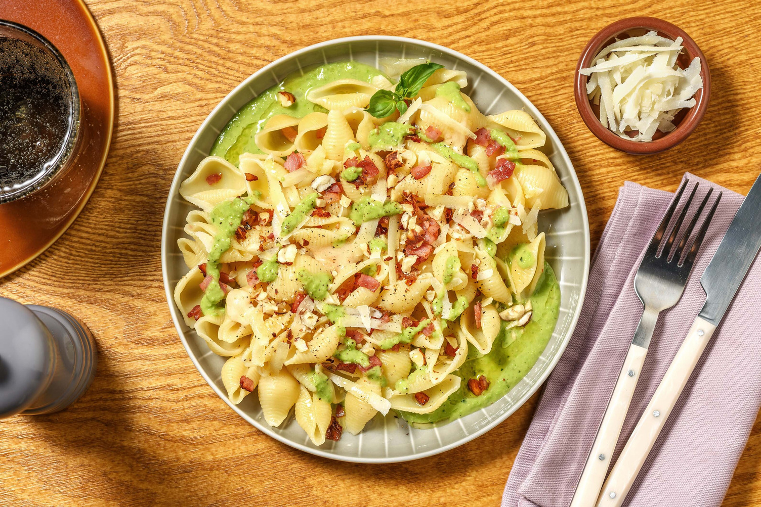 Conchiglie crema di piselli e prosciutto cotto