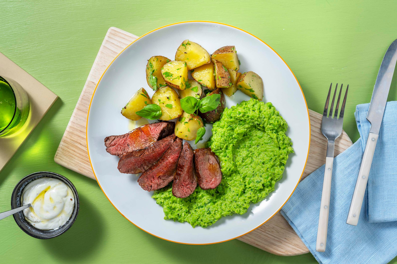 Manzo scottato con crema di piselli