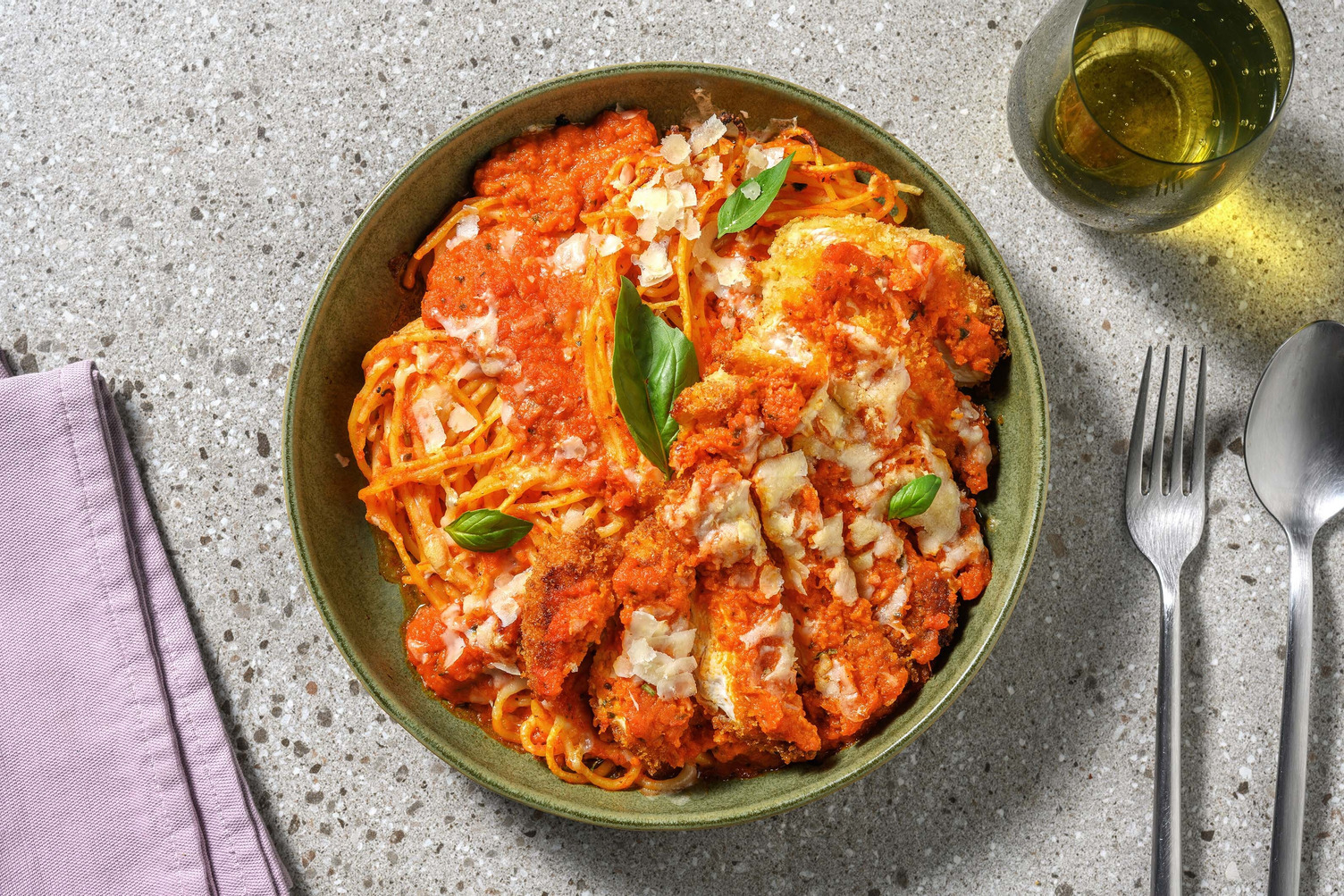 Chicken parmigiana : poulet & sauce tomate