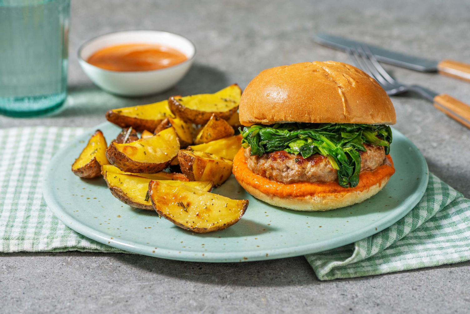 Hamburger di salsiccia ai profumi messicani