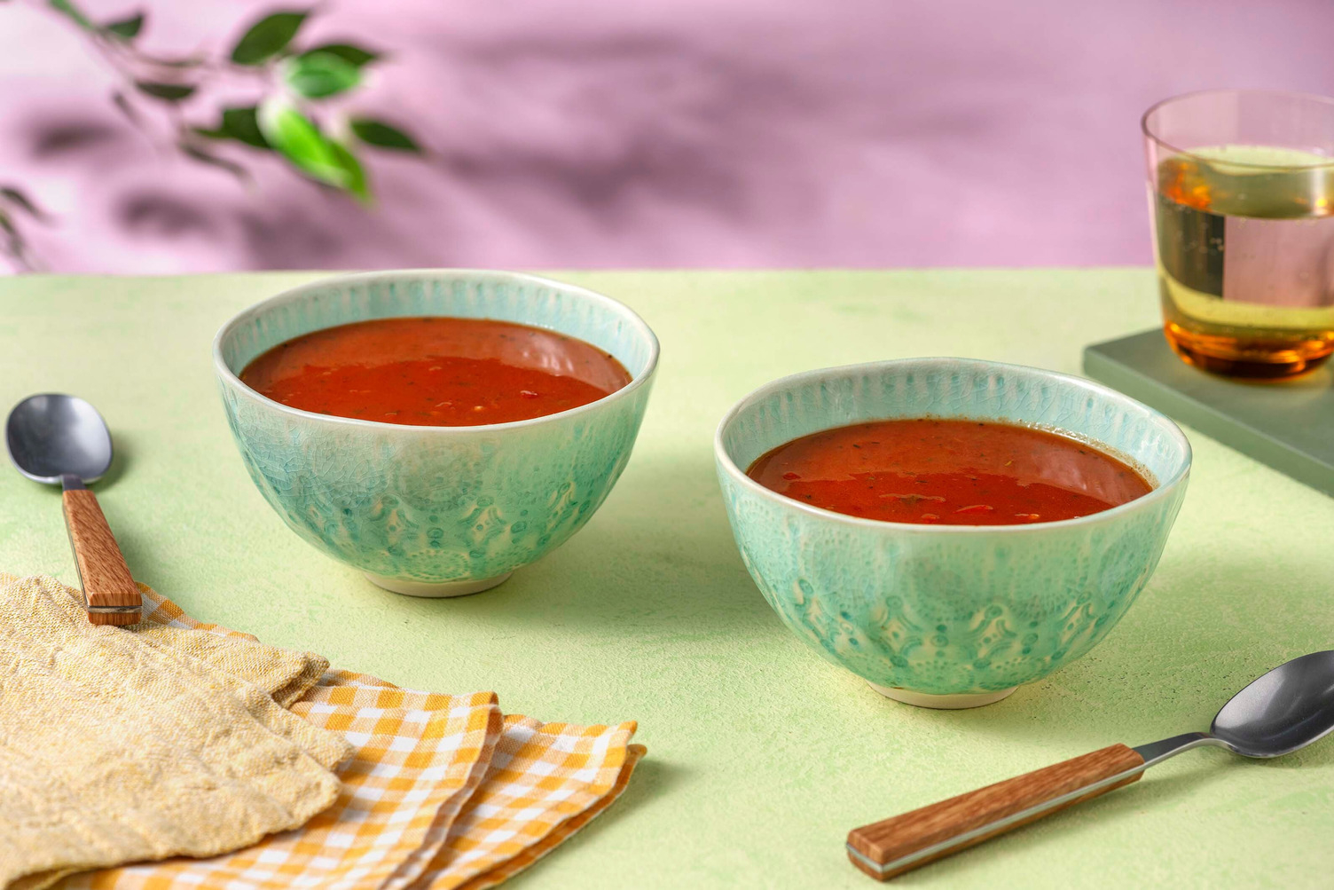 Soupe protéinée de lentilles rouges et de légumes rôtis