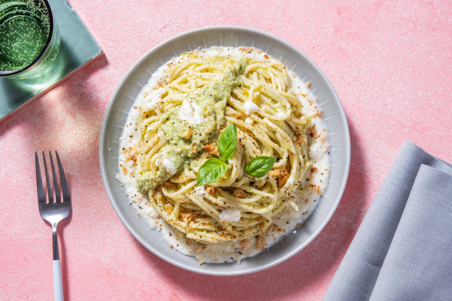 Spaghettoni alla crema di mozzarella