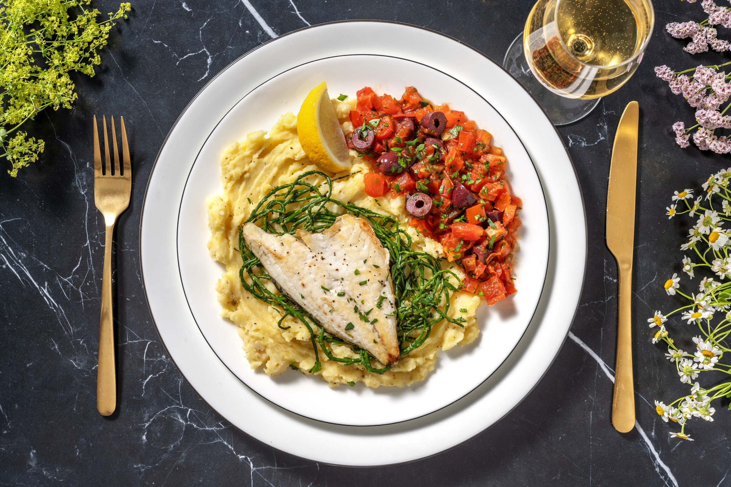 Dorade met Leccino olijven en zeekraal