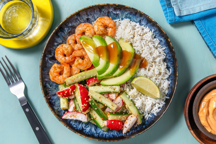 Garnelen Bowl mit Avocado auf Limettenreis