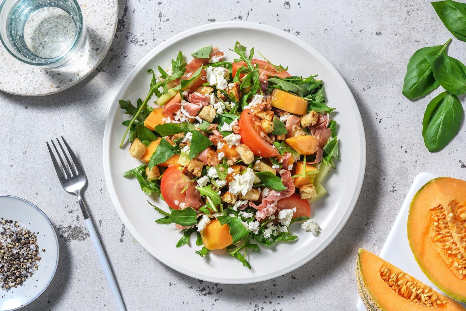 Salade panzanella au melon & jambon cru