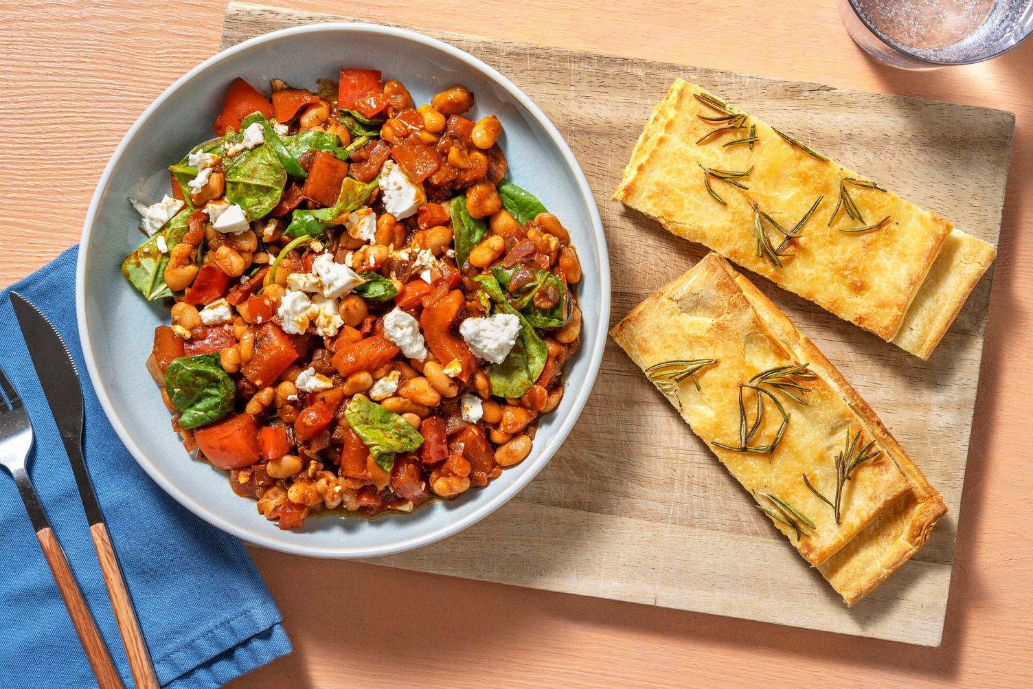 Varm tomat- och böngryta