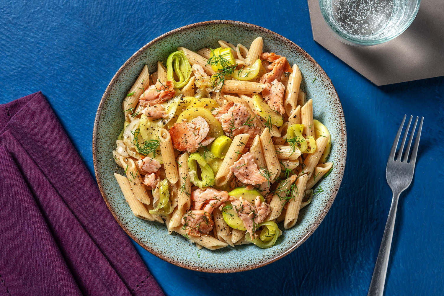 Pasta integrale con salmone affumicato, zucchine