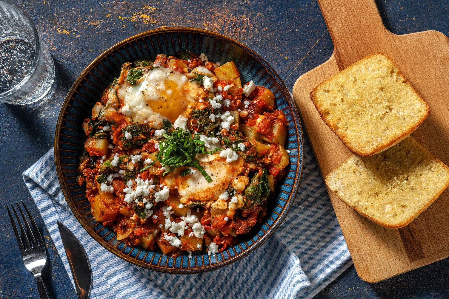 Shakshuka met aardappel en Italiaanse kruiden