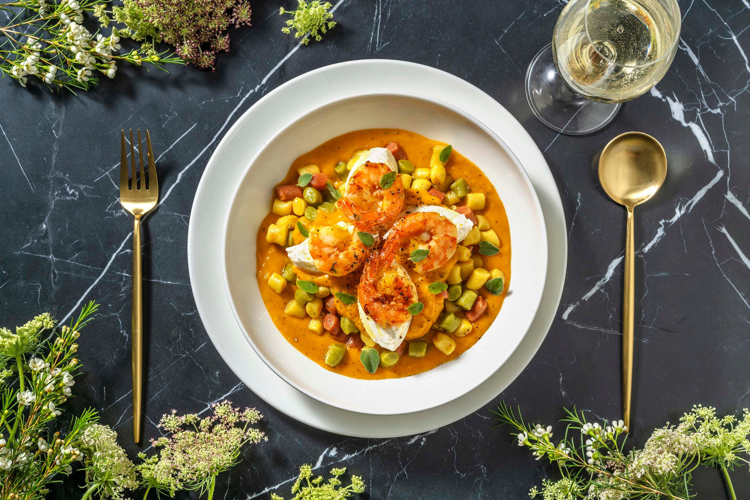 Gamberetti marinati allo zafferano e burrata