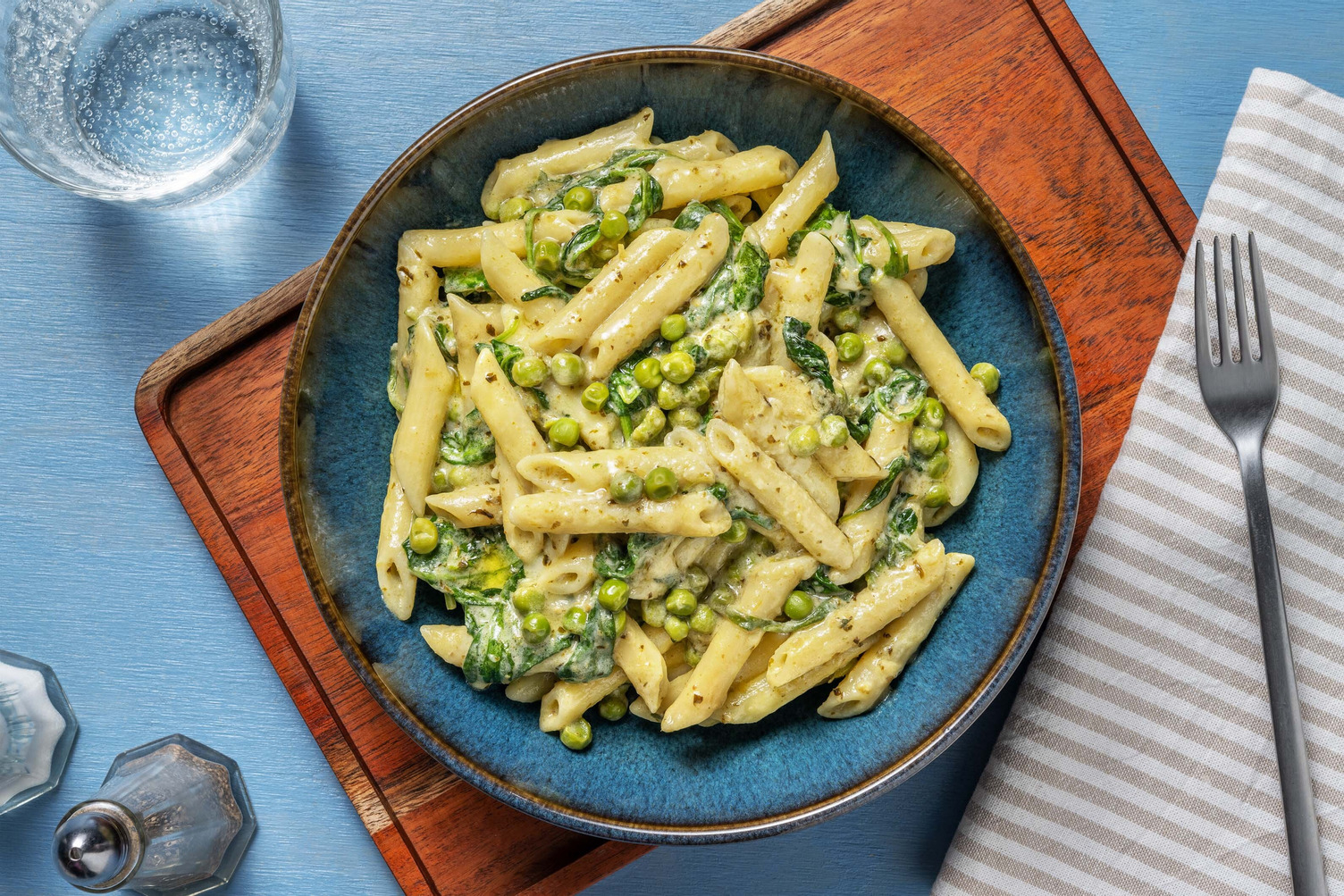 Creamy Pesto Pasta and Bacon Lardons