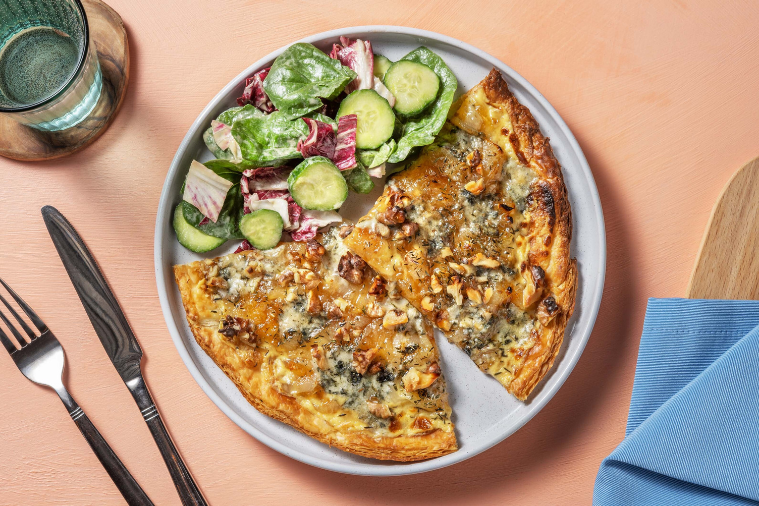 Tarte fine au chèvre & aux oignons caramélisés