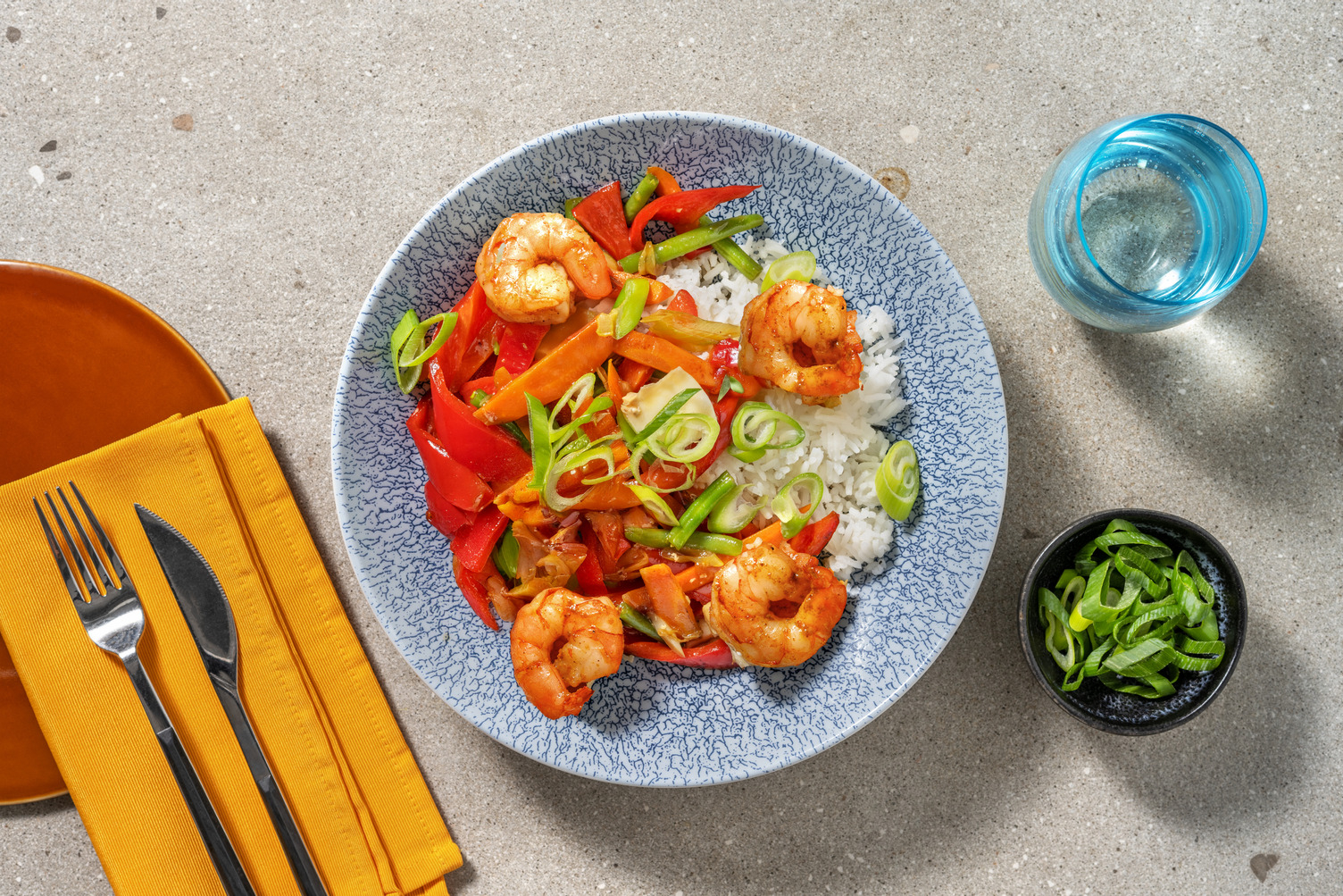 Mildes Garnelen Stir Fry mit knackigem Gemüse