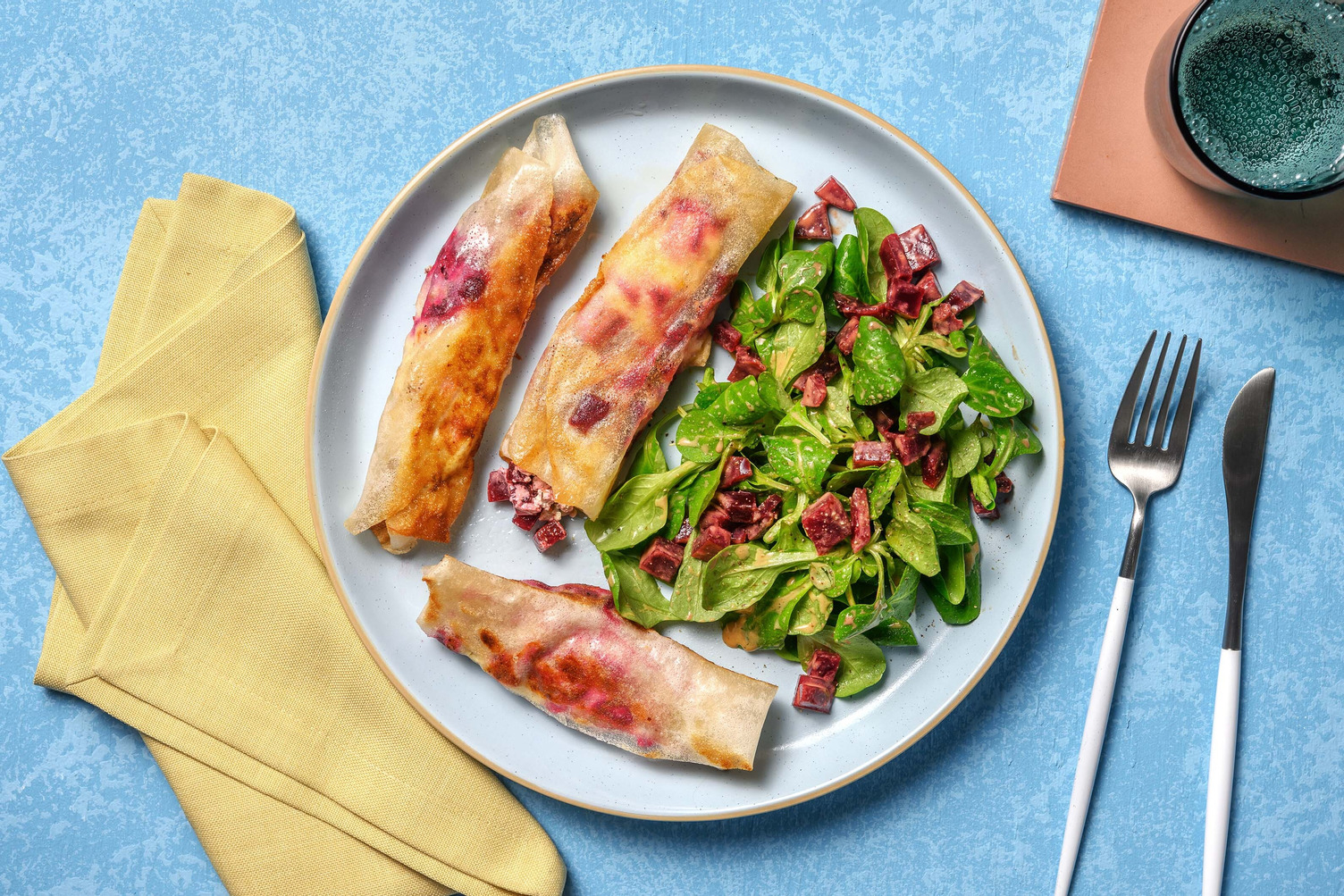 Croustillants au fromage frais & betterave