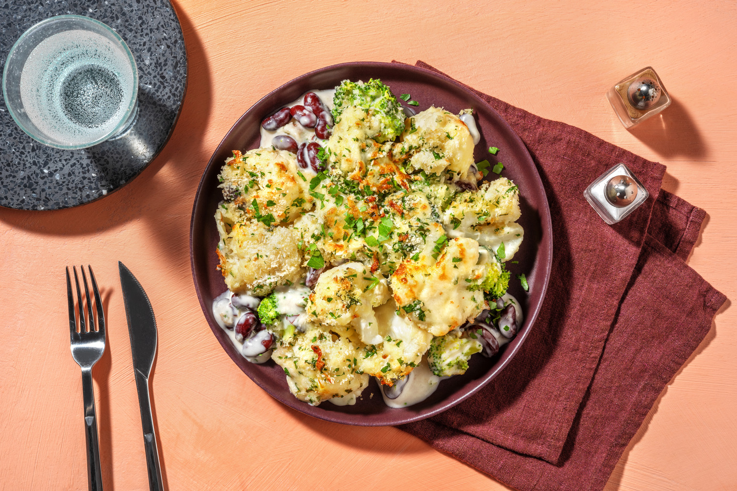 Coliflor y brócoli con bechamel al horno