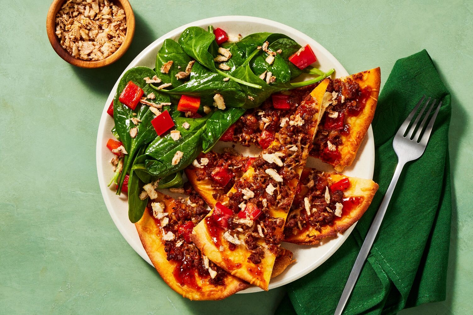 Pains plats au chorizo et au fromage super rapides avec miel piquant