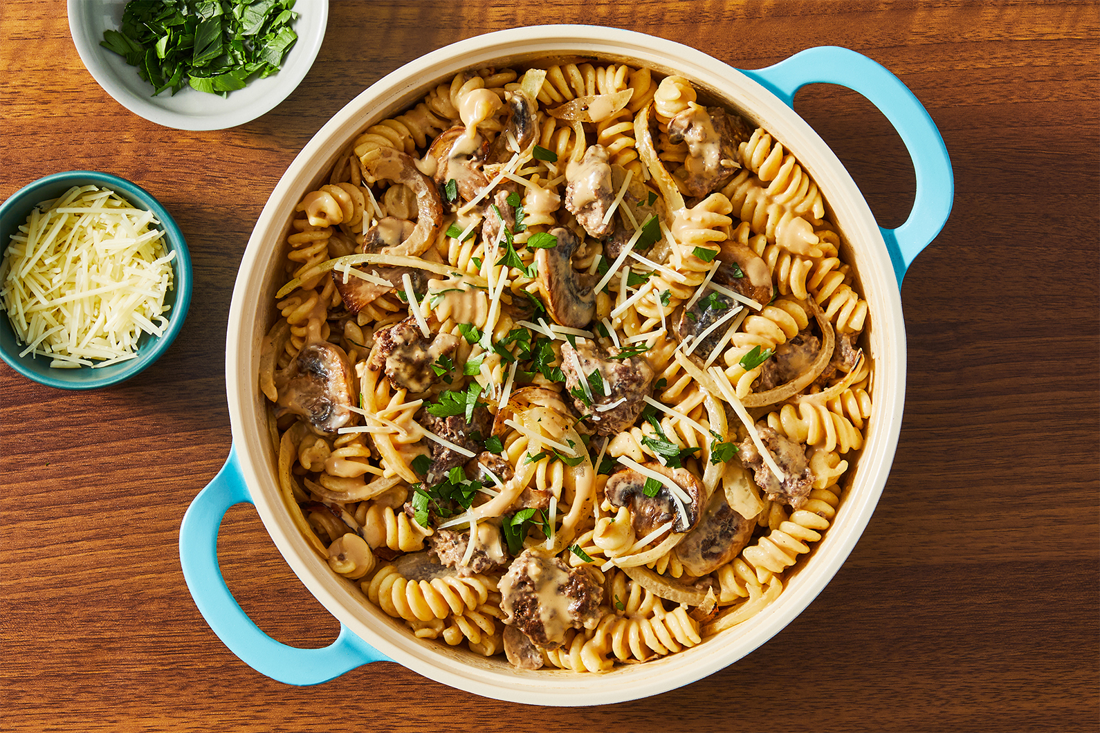 Tout-en-un : Pâtes au bœuf et aux champignons