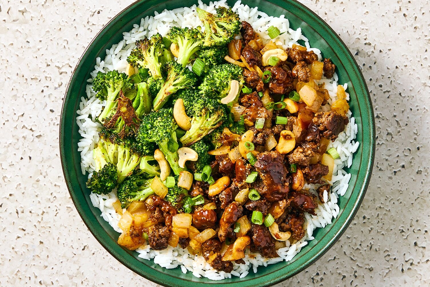 Dinde caramélisé aux noix de cajou