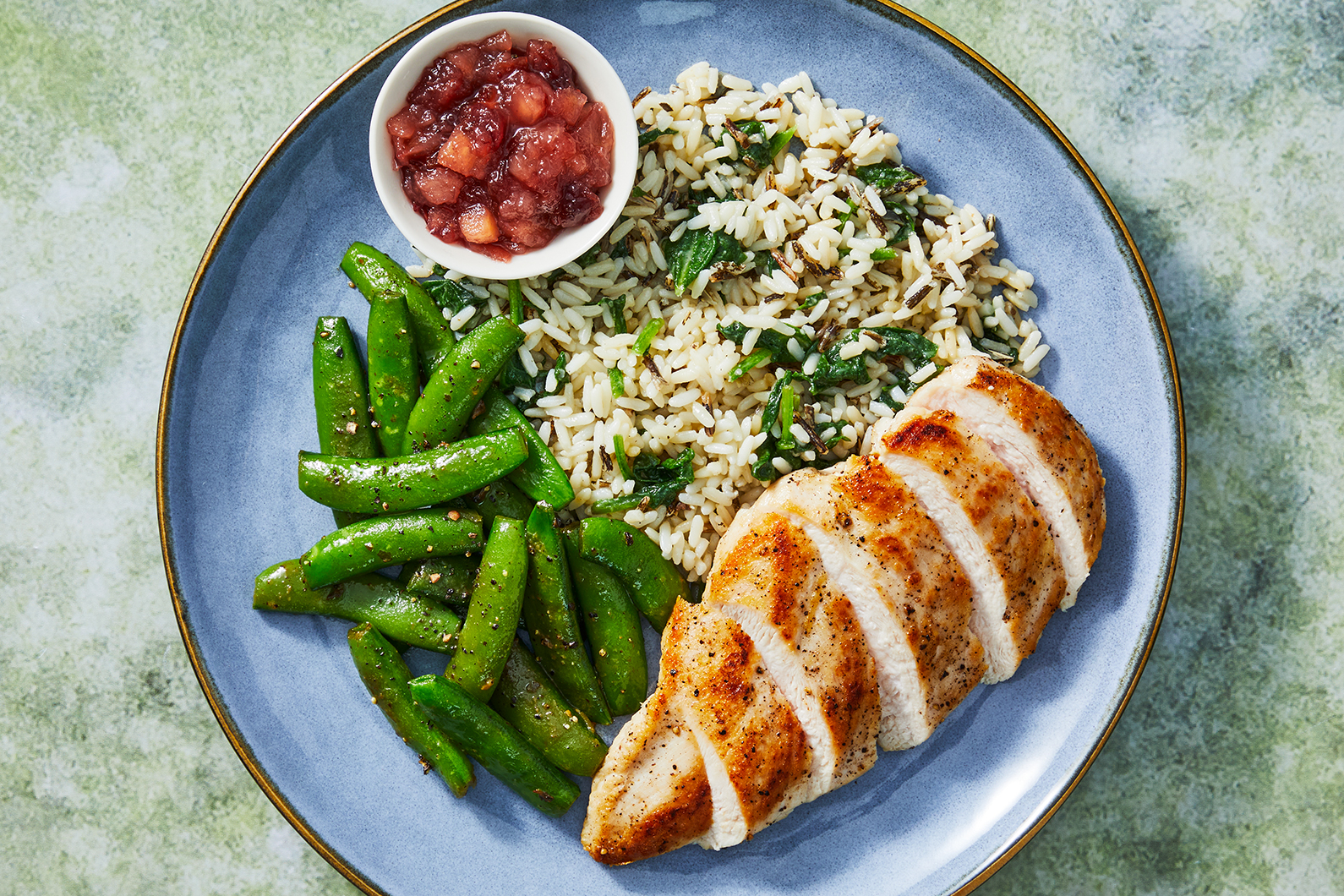 Poulet avec chutney aux canneberges et aux pommes
