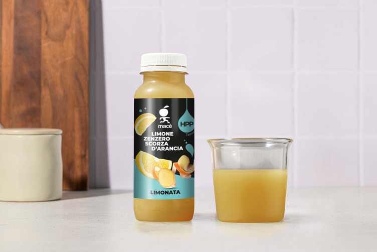 Limonata allo zenzero e scorza d'arancia