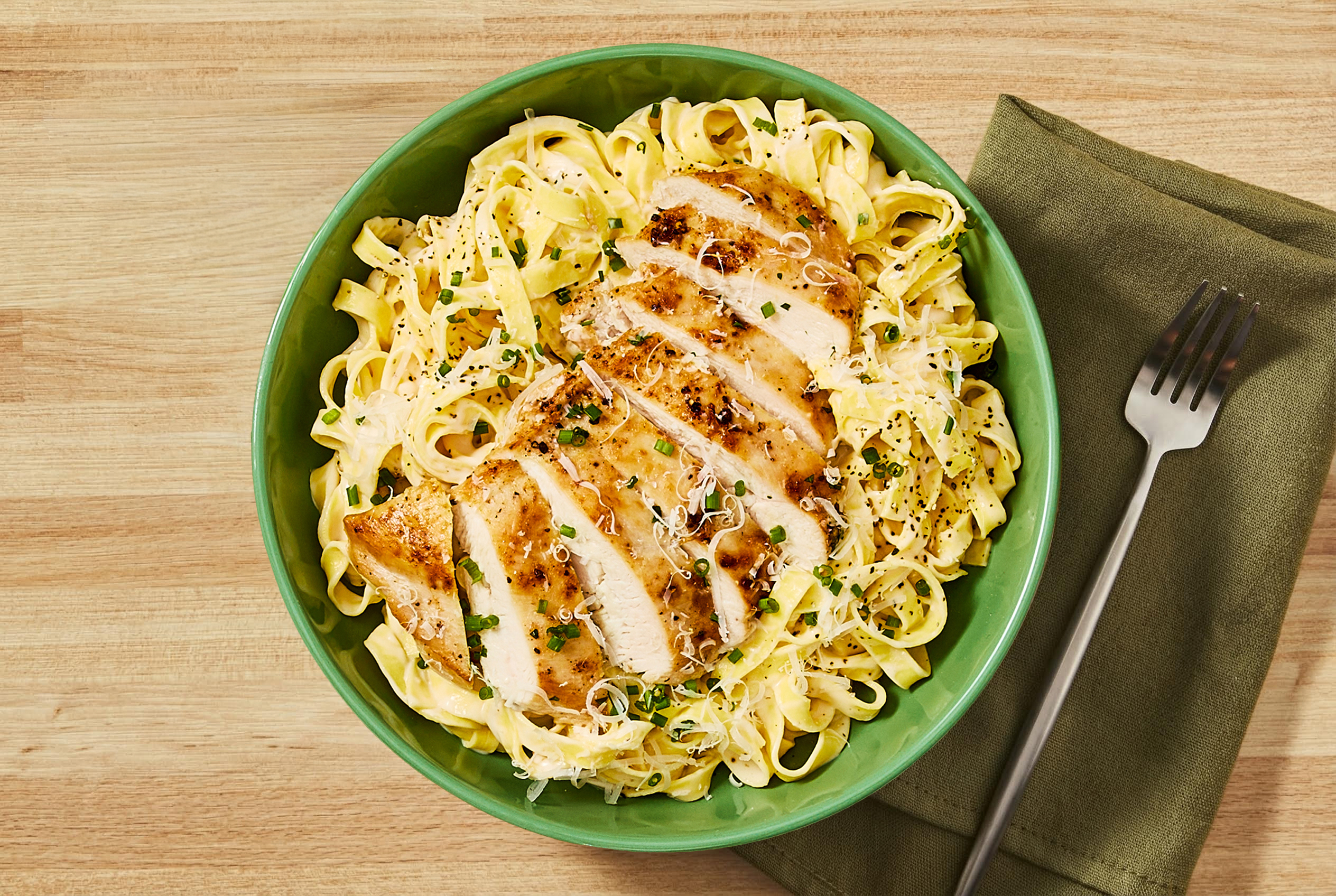 Creamy Garlic Chicken Spaghetti