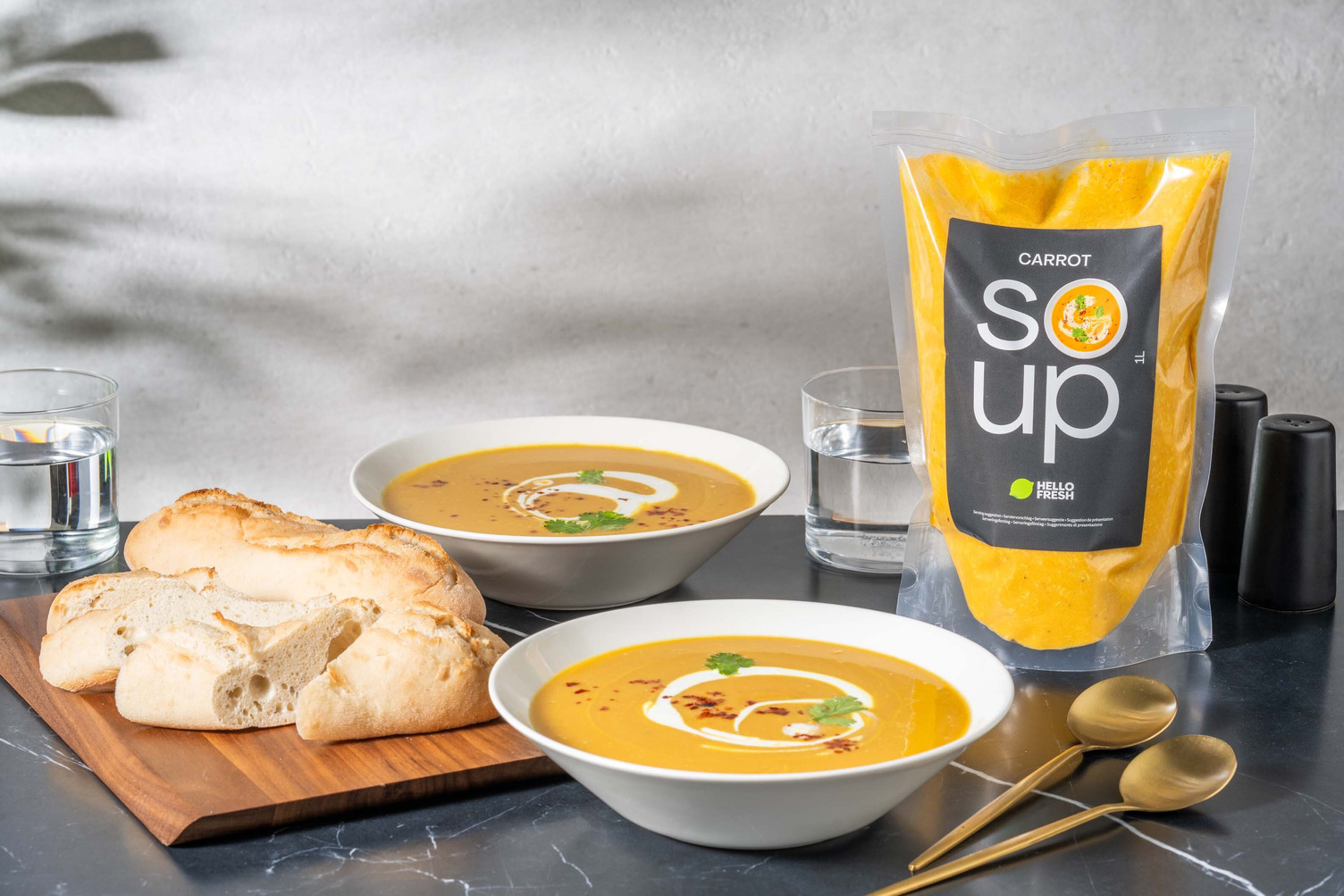 Morotssoppa och stenugnsbakad baguette