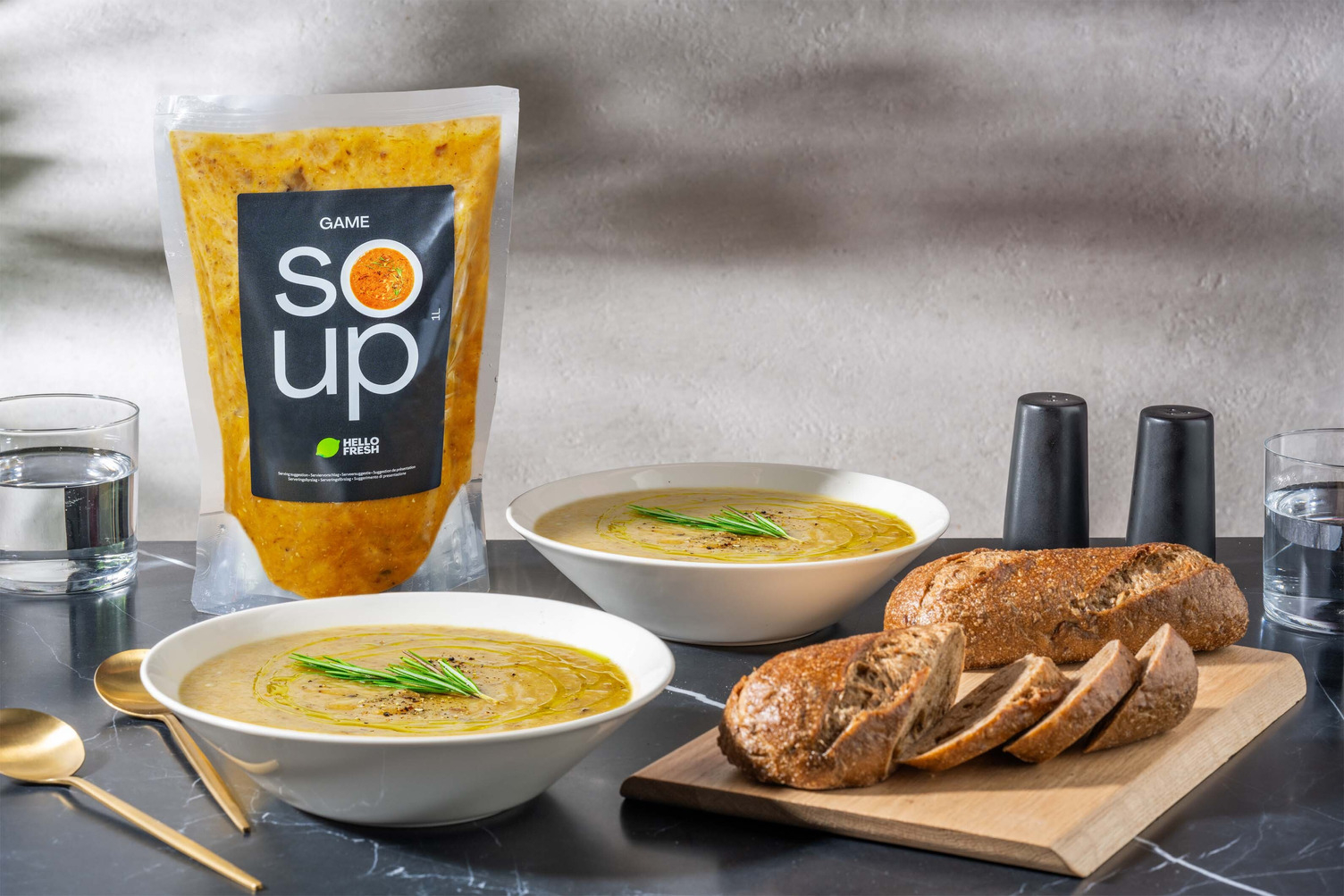 Verse wildsoep met woutkorn demi-baguette