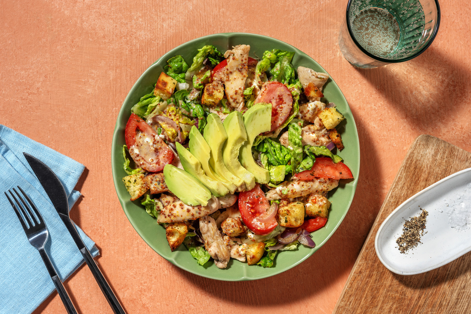 Honig-Senf-Pouletsalat mit Avocado