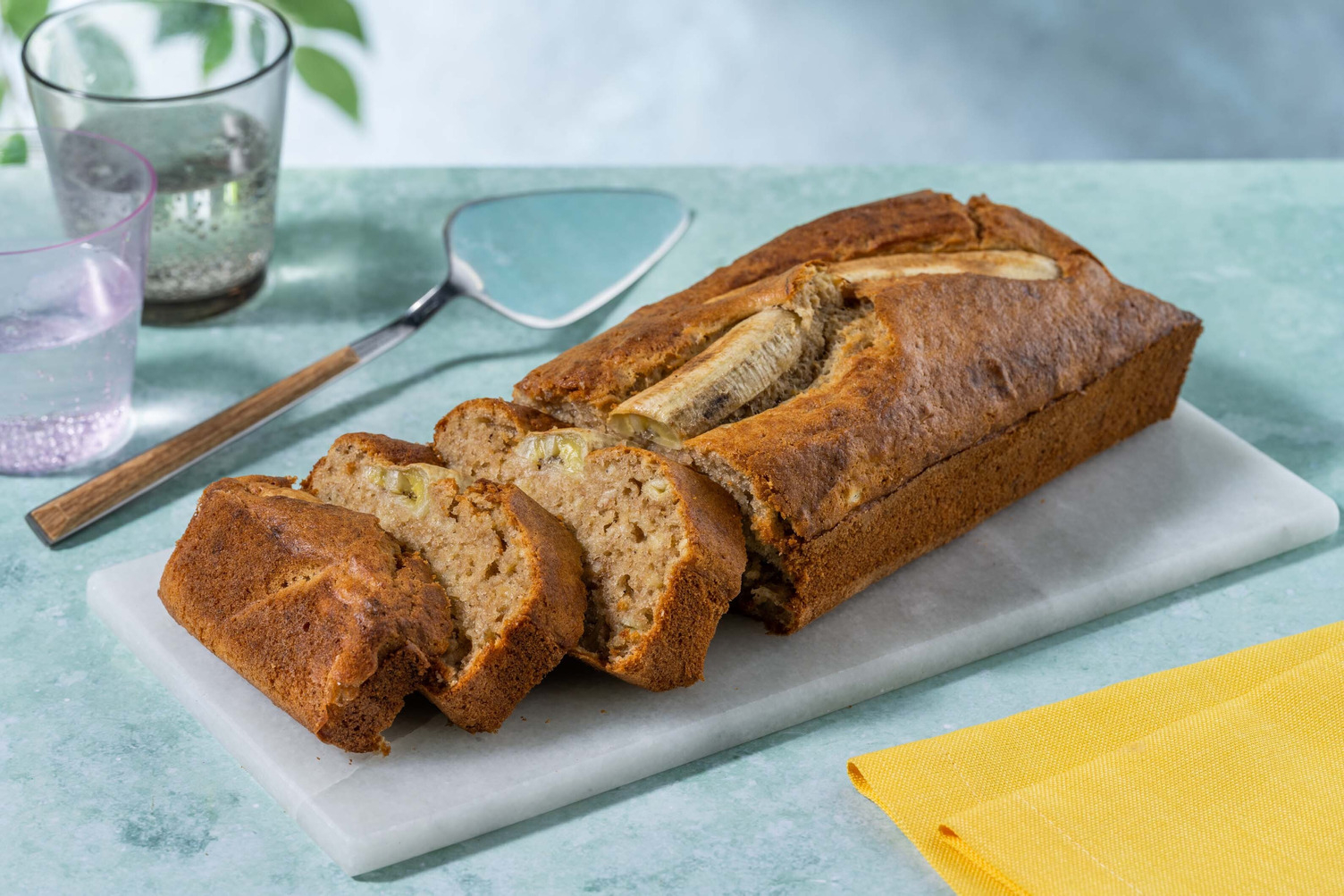 Zelfgemaakt bananenbrood