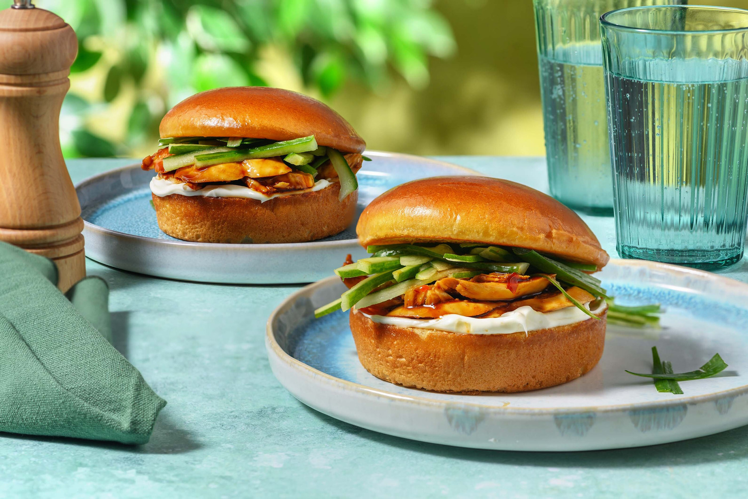 Speedy Hoisin Chicken Bun