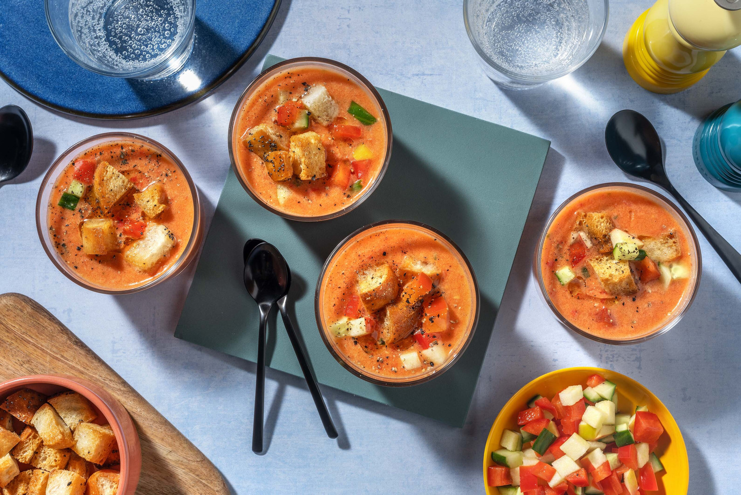Gazpacho met frisse garnering